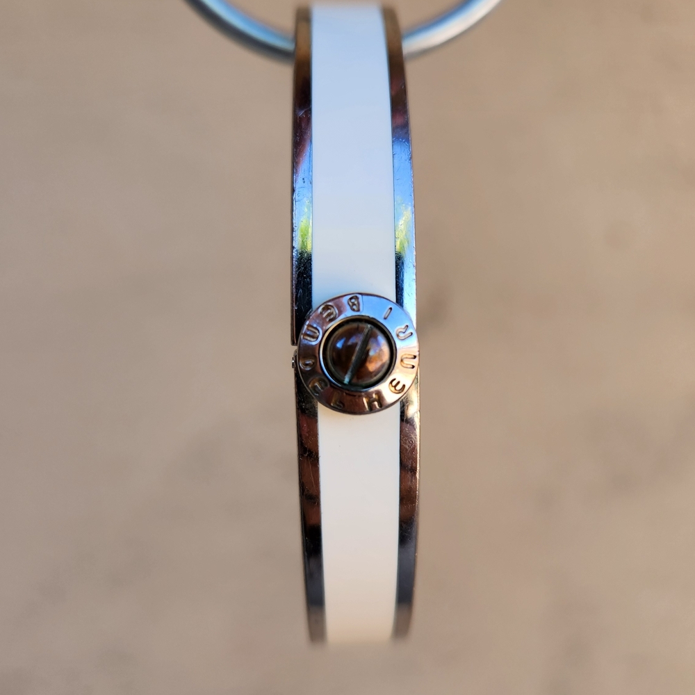 Henri Bendel White Enamel & Silver Bangle - Picture 3 of 11